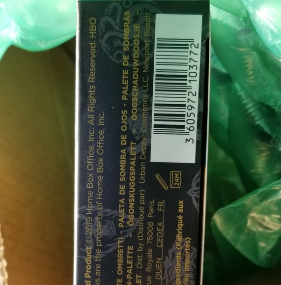 Urban Decay Game of Thrones Palette - Picture 4 of 5